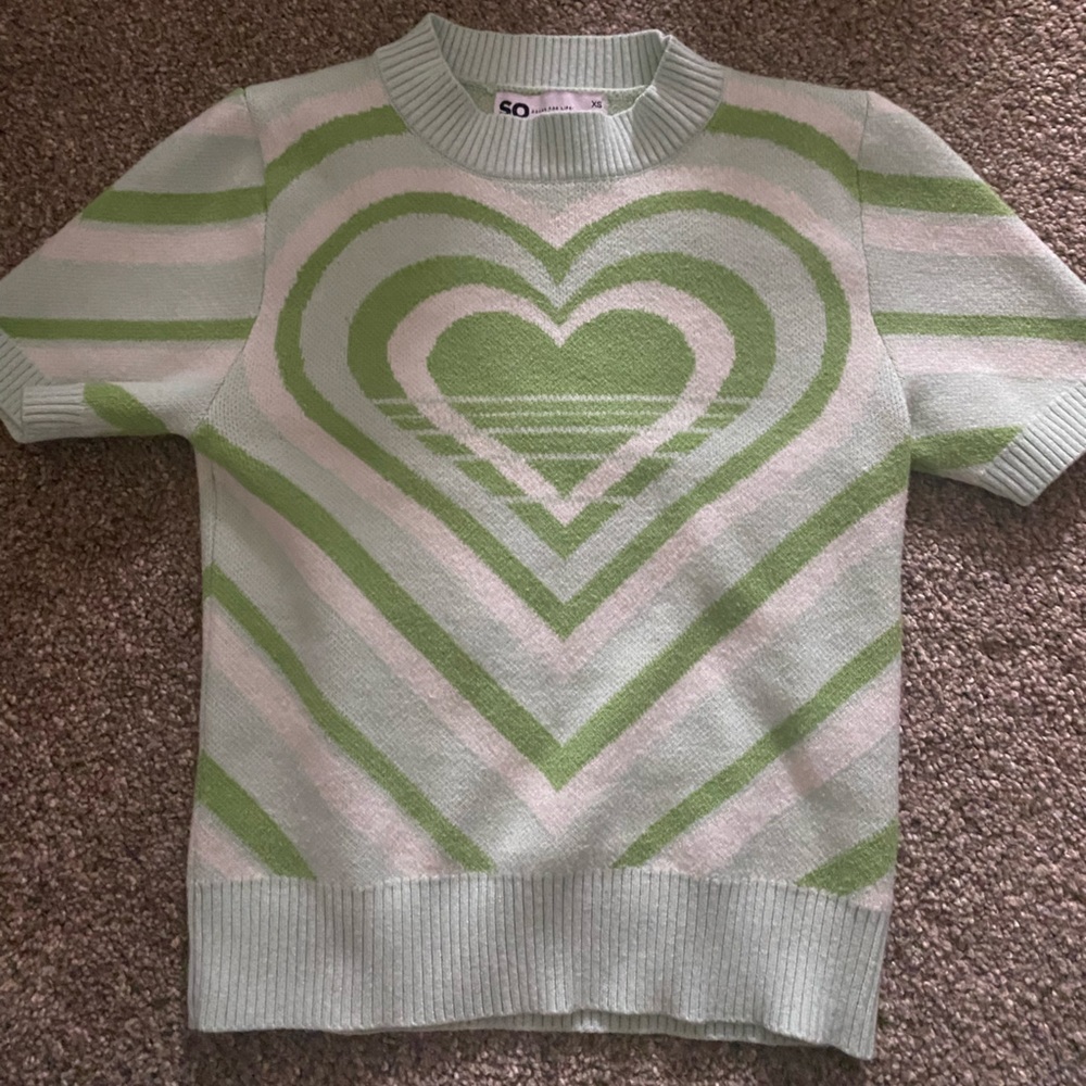 green crop top sweater